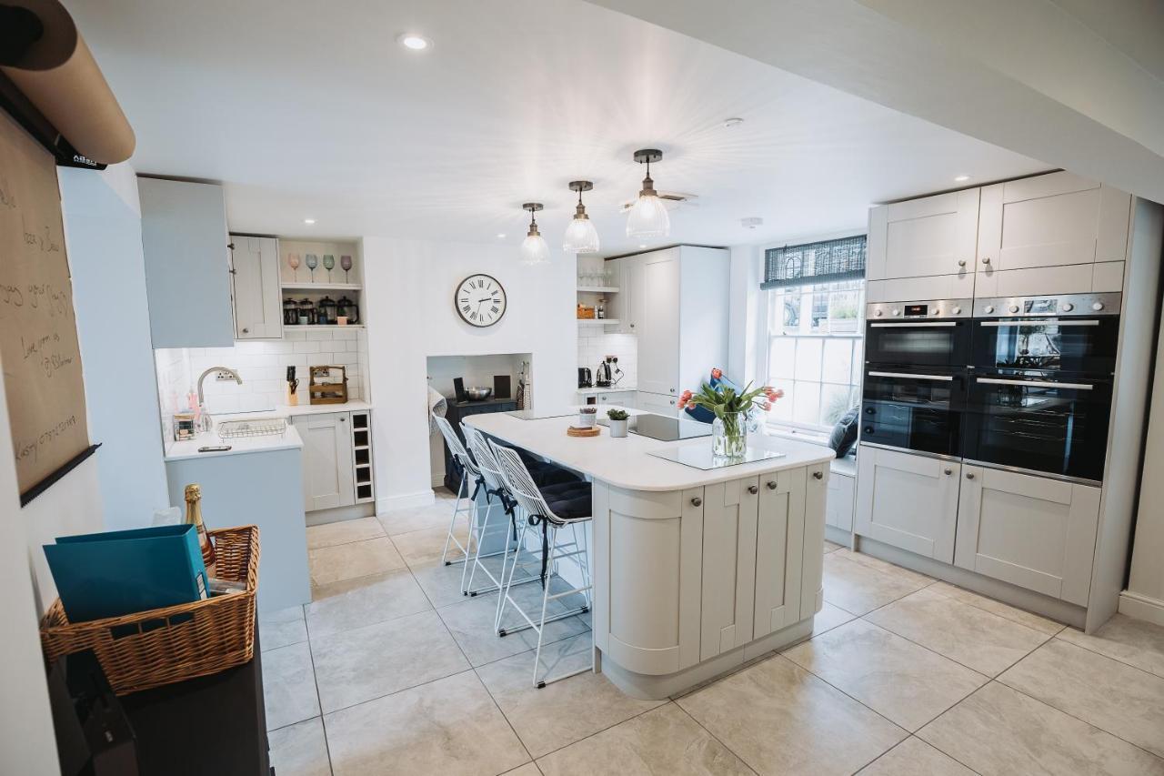 Stunning 5 Bedroom Period Property By The Sea Herne Bay Bagian luar foto
